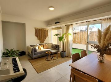 Departamento de 3 ambientes, Balvanera · Departamento 3 Ambientes Muy Luminoso con Balcón Aterrazado y Parrilla