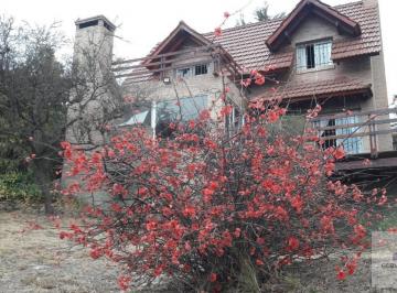 Casa · 140m² · 5 Ambientes · 1 Cochera · Venta Casa en Villa del Lago, Villa Carlos Paz.
