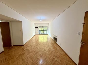 Departamento · 90m² · 4 Ambientes · Departamento en Alquiler 4 Ambientes con Dependencia en Belgrano