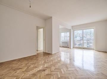Departamento · 88m² · 3 Ambientes · Departamento 3 Ambientes con Dependencia Reciclado Luminoso Impecable con Balcon en Barrio Norte