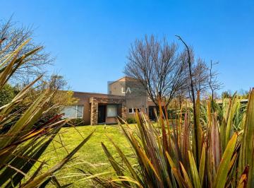 Campo · 300m² · 6 Ambientes · 8 Cocheras · Rumenco Exclusiva Propiedad en Vebta