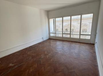 Oficina comercial · 41m² · 1 Ambiente · Excelente Oficina con Baño Privado en Centro de Cba.