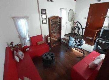 Casa · 110m² · 4 Ambientes · 1 Cochera · Casa en Venta - 3 Dorm. 2 Baños 2 Cocheras - 220 m² - San Justo, La Matanza