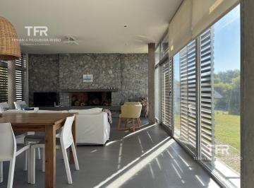 Casa · 208m² · 6 Ambientes · Alquiler en Golf 2 de Costa Esmeralda - Fondo a La Cancha de Golf - 4 Habitaciones