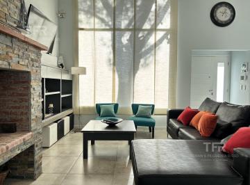 Casa · 210m² · 5 Ambientes · 1 Cochera · Casa Alquiler en Senderos I Costa Esmeralda - 3 Plantas Pileta y Jardin Arbolado