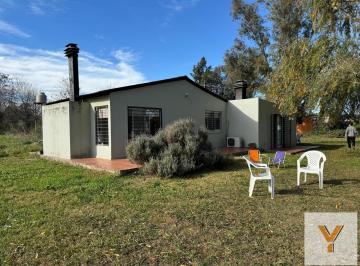 Casa · 108m² · 3 Ambientes · 2 Cocheras · Casa en Venta - 2 Dorm. 1 Baño - Cochera - 560 m² - Cañuelas