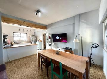 Casa · 270m² · 6 Ambientes · 3 Cocheras · Casa 6 Ambientes en Venta con Cocheras en Olivos