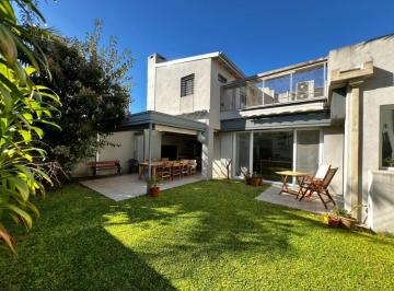Casa · 282m² · 6 Ambientes · 2 Cocheras · Casa 6 Ambientes en Venta en Martinez