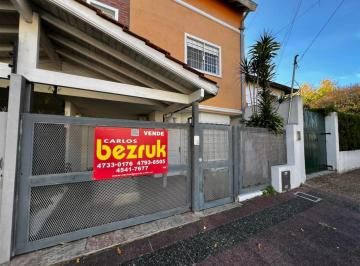 Casa · 86m² · 4 Ambientes · 1 Cochera · Dúplex en 3 Plantas en Venta en Olivos