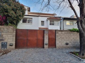 Casa · 370m² · 5 Ambientes · 1 Cochera · Casa de 5 Ambientes Mas Dependencia y Cochera en Venta en La Horqueta