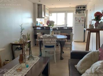 Departamento · 42m² · 3 Ambientes · Departamento de 3 Ambientes en Venta Ubicado en Lomas de Zamora, G. B. a. Zona Sur