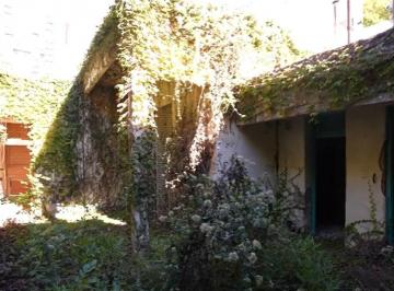 Casa · 106m² · Venta Casa a Refaccionar o Lote Terreno en Nuñez