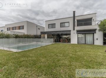 Casa · 181m² · 4 Dormitorios · 1 Cochera · Casa de 4 Dorm. en Lagoon Pilar