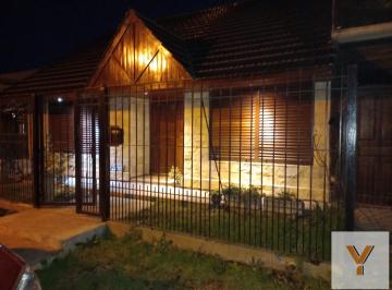 Casa · 200m² · 4 Ambientes · 3 Cocheras · Casa en Venta - 3 Dorm. 4 Baños - Cochera - 225 m² - Mar del Plata