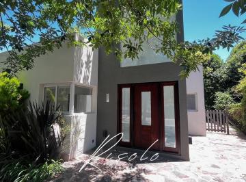 Casa · 190m² · 5 Ambientes · 3 Cocheras · Casa en Venta. Pileta, Riego 3 Dorm.. Escritorio. Barrio Cerrado, Escobar