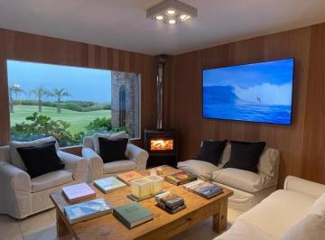 Departamento · 128m² · 4 Ambientes · 1 Cochera · Departamento en Laguna Blanca