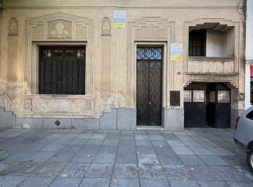 Casa · 220m² · 6 Ambientes · Casa en Venta - 4 Dorm. 2 Baños - Tandil