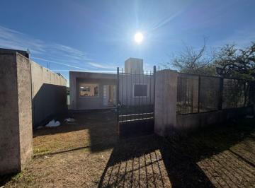 Casa · 64m² · 3 Ambientes · 1 Cochera · Venta Casa 2 Dorm en Salsipuedes - Oportunidad