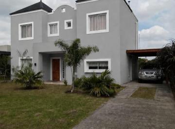 Casa · 200m² · 4 Ambientes · 3 Cocheras · Casa - San Alfonso