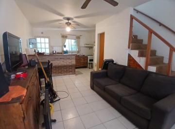 PH · 80m² · 3 Ambientes · 1 Cochera · Alquiler - PH - Tres Ambientes