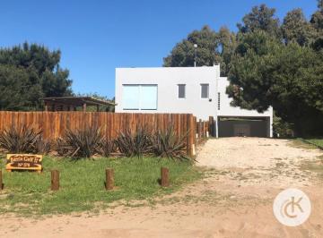 Casa de 5 ambientes, Costa Esmeralda · Casa en Alquiler | Temporada 2027 | Piscina | Costa Esmeralda | Barrio Golf II