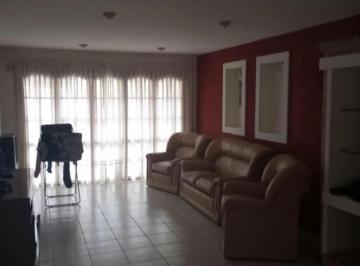 Casa · 262m² · 4 Ambientes · 2 Cocheras · Casa en Venta - 3 Dorm. 2 Baños - Cochera - 440 m² - Córdoba