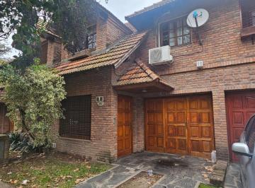 Casa · 114m² · 4 Ambientes · 1 Cochera · Venta Triplex 4 Ambientes, en Muñiz