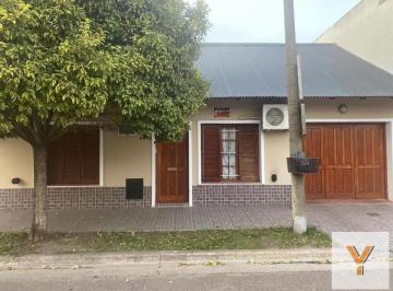 Casa · 80m² · 3 Ambientes · 1 Cochera · Casa en Olavarría
