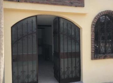 Casa · 100m² · 6 Ambientes · 1 Cochera · Triplex en Venta - 3 Dorm. 2 Baños 1 Cochera - 137 m² - La Plata