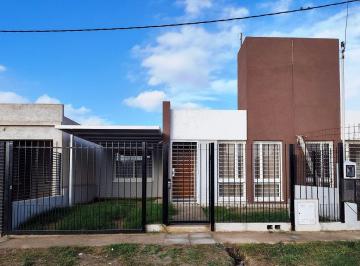 Casa de 3 ambientes, Córdoba · Oportunidad en Robles de Horizonte III - Casa 2 Dorm con Cochera a Estrenar (A m Circunvalación)