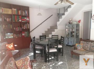Casa · 352m² · 8 Ambientes · Casa en Venta - 3 Dorm. 4 Baños - 424 m² - Río Cuarto