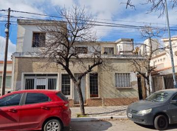 Casa de 5 ambientes, Córdoba · Apto Desarrollistas Casa Av Los Fundadores General Paz