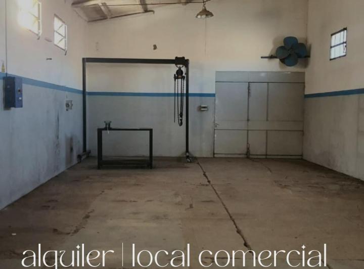 Local comercial · 200m²
