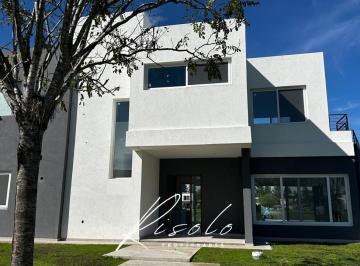 Casa · 318m² · 6 Ambientes · 4 Cocheras · Casa en San Matias