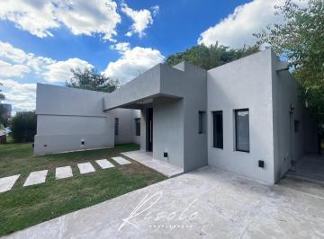 Casa · 170m² · 5 Ambientes · 4 Cocheras · Casa en Barrio Cerrado, Arboles, Zona Norte, Escobar