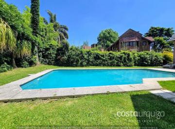 Casa · 220m² · 5 Ambientes · 3 Cocheras · Casa en Campo Chico, 3 Dorm., Pileta y Gran Quincho