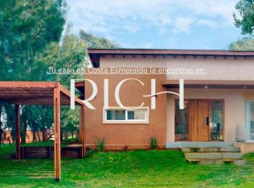RIH-RIH-629_2 · Casa en Venta en El Barrio Ecuestre, Costa Esmeralda - a Estrenar con Piscina