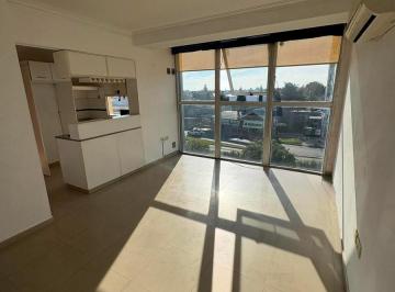 Departamento · 42m² · 2 Ambientes · 2 Ambientes Al Frente con Balcón | Muy Luminoso | Haedo Norte