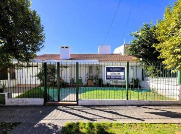 Casa de 8 ambientes, Córdoba · Una Casa Ideal Para Disfrutar en El Corazon de Urca!