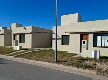 Casa de 2 ambientes, Córdoba · Financiación Propia - a Estrenar - Dúplex de un Dormitorio - Cochera - Galería - Patio