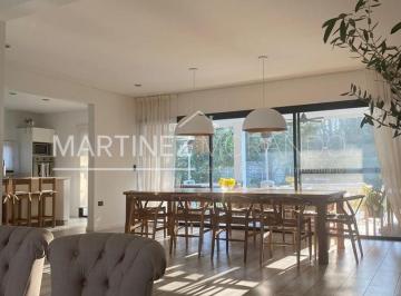 Casa · 170m² · 4 Ambientes · 4 Cocheras · Casa en Venta en Haras La Pradera, Pilar, G. B. a. Zona Norte