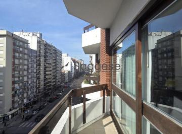 Departamento · 90m² · 3 Ambientes · 1 Cochera · Departamento en Plaza Mitre