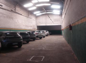 Garage , Villa del Parque · Excelente Cochera Fija, Amplia y Cubierta