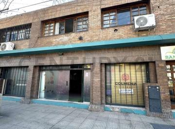 Local comercial · 374m² · 3 Ambientes · Salon Comercial - Edifico de Oficinas. - Gran Oportunidad