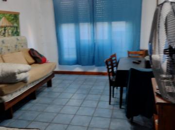 Departamento de 1 ambiente, Mar de Ajó · Vendo Dpto. en Mar de Ajo Sobre La Peatonal, Al Frente y a 1 Cuadra de La Playa