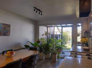 Casa de 7 ambientes, San Martín · Calle Pringles