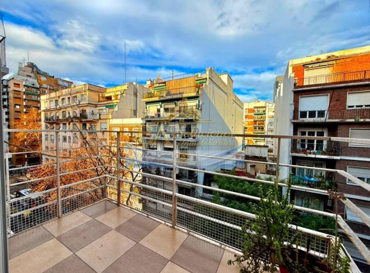 Venta Departamento 3 Ambientes con Balcon Al Frente, Lavadero y Toilette en Palermo