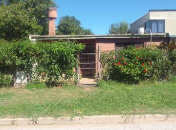 Casa de 2 ambientes, Corral de Bustos · Casa con Gran Patio en Pasaje La Pampa, Corral de Bustos