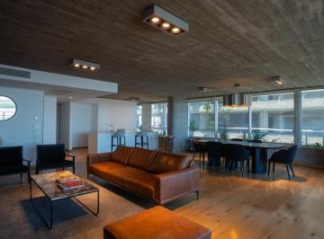 Departamento · 142m² · 5 Ambientes · 1 Cochera · Departamento en Pichincha