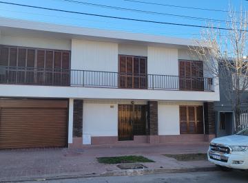Casa de 15 ambientes, Godoy Cruz · Excelente Casa Barrio Bombal Sur Oportunidad